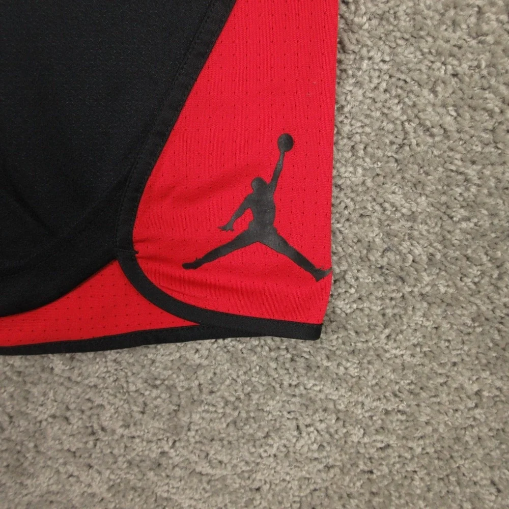 Jordan Shorts Mens Medium Red Black Jump Man Logo Basketball Relaxed Baggy 10